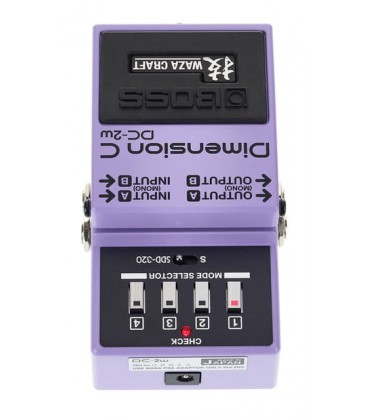 PEDAL DE CHORUS BOSS DIMENSION C DC-2W