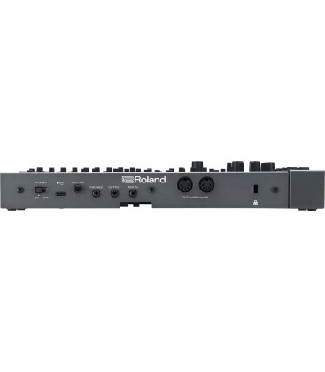 SINTETIZADOR PROGRAMABLE ROLAND JD-08